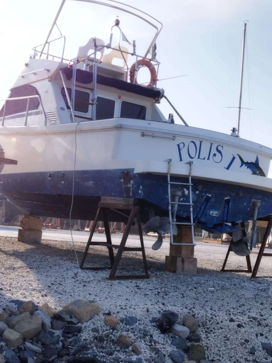 Cayman Yachts 30 FLY usata in vendita
