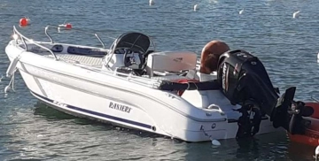 Ranieri 17 SHARK usado à venda