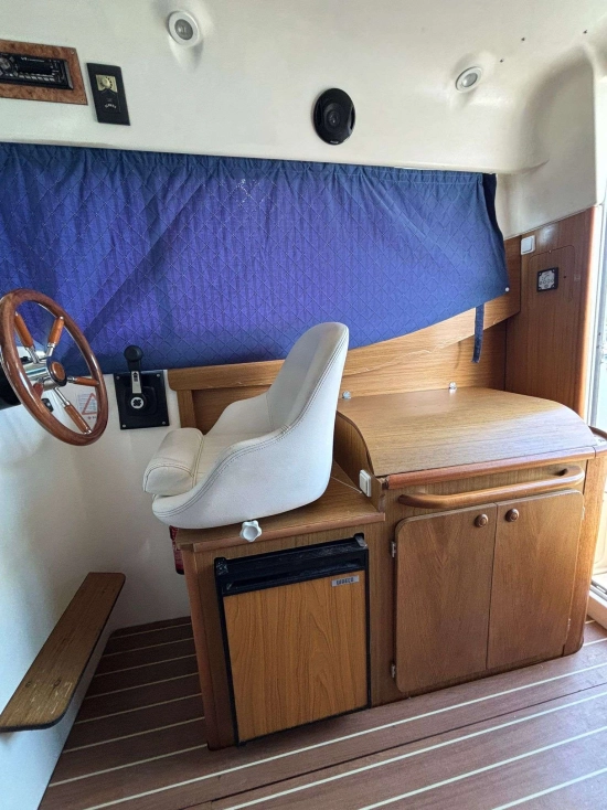 Jeanneau Merry Fisher 805 usado à venda