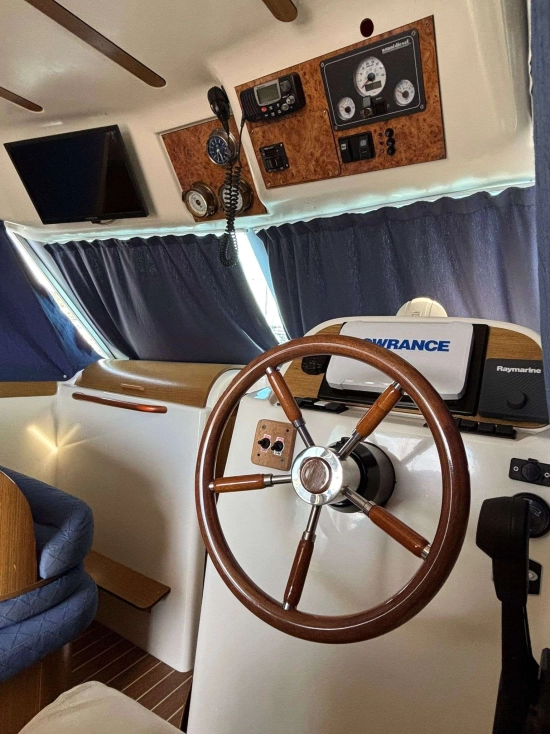 Jeanneau Merry Fisher 805 usado à venda