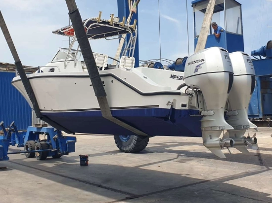 Mako Marine 253 WA usata in vendita
