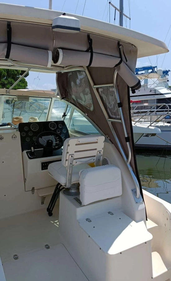 Pursuit 2870 WA usado à venda