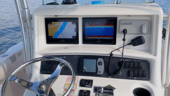 Boston Whaler OUTRAGE 240 usata in vendita