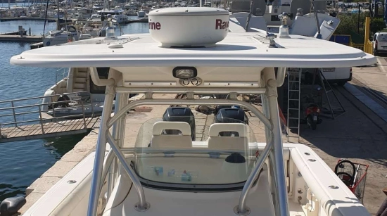 Boston Whaler OUTRAGE 320 de segunda mano en venta