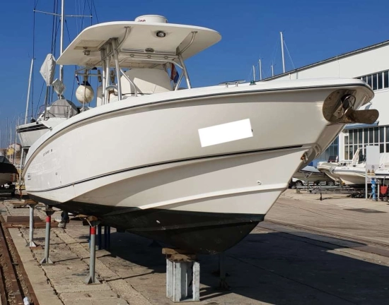 Boston Whaler OUTRAGE 320 de segunda mano en venta