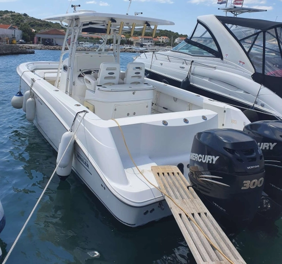 Boston Whaler OUTRAGE 320 de segunda mano en venta