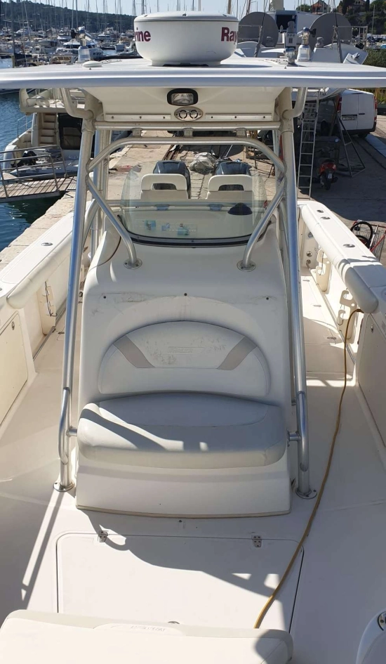 Boston Whaler OUTRAGE 320 de segunda mano en venta