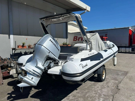 Ranieri Cayman 26 Sport Touring + Honda 250 (tutto 2019) Cayman 26 Sport Touring + Honda 250 (tutto 2019) usata in vendita