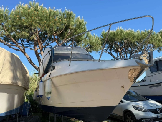 SAVER 24 RIVIERA + MERCRUISER 5.0 EFI 24 RIVIERA + MERCRUISER 5.0 EFI usata in vendita