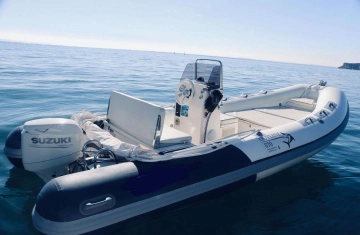 Ferrario 0utline 570 + Suzuki 40 hp (NUOVO del 2026) 0utline 570 + Suzuki 40 hp (NUOVO del 2026) usata in vendita