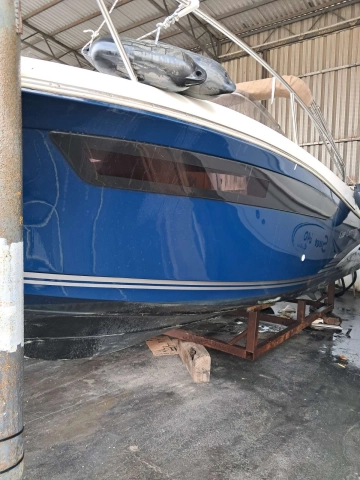 JEANNEAU CAP CAMARAT 7.5+ 250 hp HONDA (2014) CAP CAMARAT 7.5+ 250 hp HONDA (2014) usata in vendita
