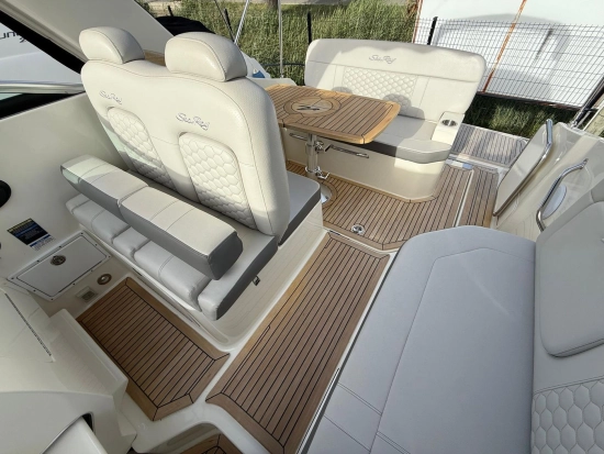Sea Ray Sundancer 265 usata in vendita
