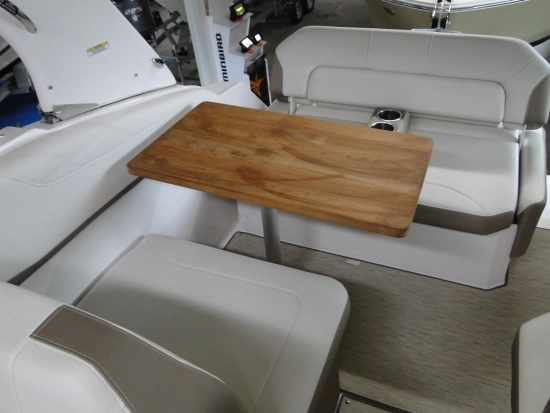 Regal 26 EXPRESS usata in vendita