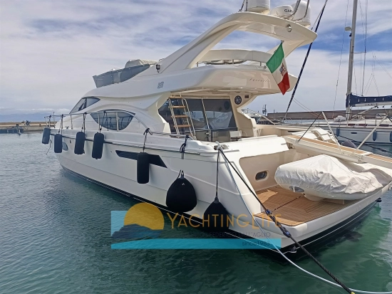 Ferretti 550 usado à venda