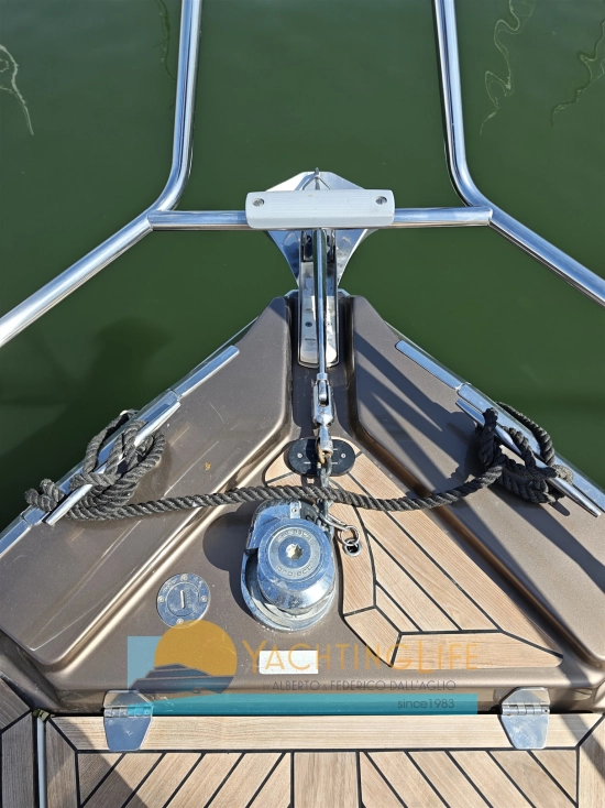 Cranchi M44 HT usado à venda