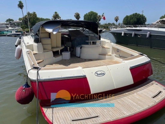 Baia ONE 43 FORCE usado à venda