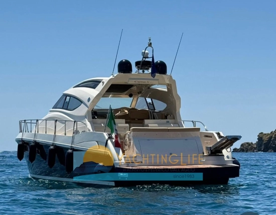 Cayman Yachts 48 WA usado à venda
