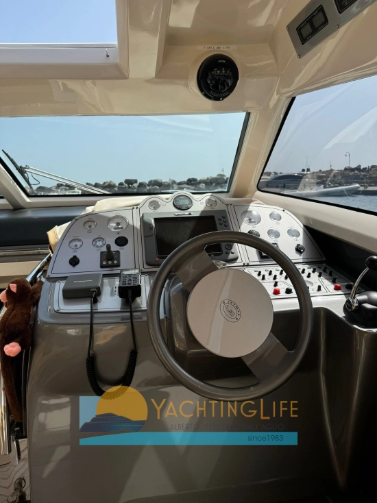 Cayman Yachts 48 WA usado à venda