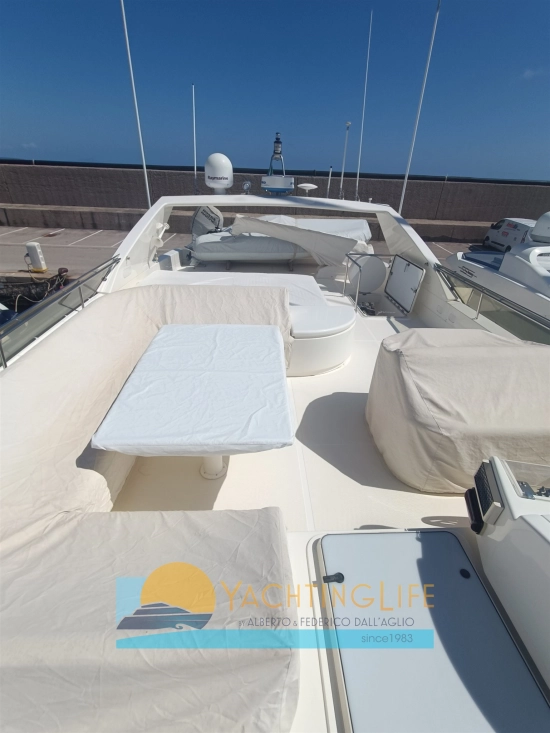 Ferretti 810 usado à venda