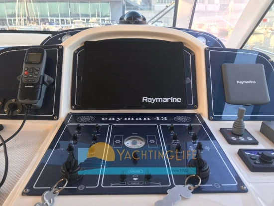 Cayman Yachts 43 WA de segunda mano en venta