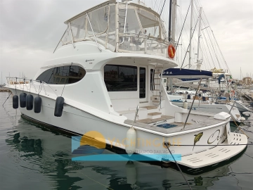 Hatteras Yachts 64 Convertible usata in vendita