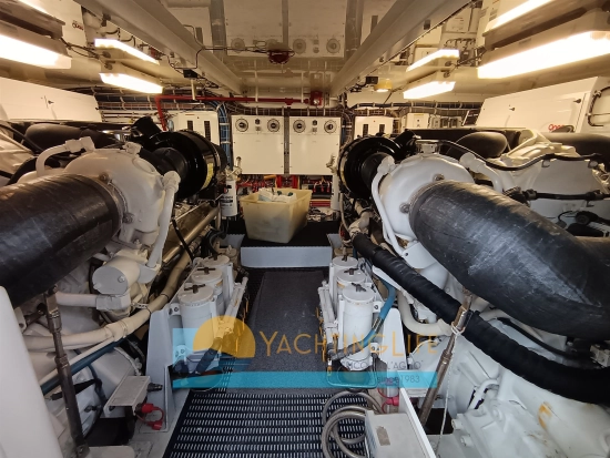Hatteras Yachts 64 Convertible usata in vendita