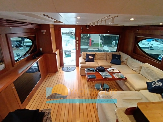 Hatteras Yachts 64 Convertible usata in vendita