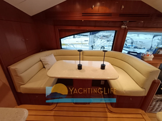 Hatteras Yachts 64 Convertible usata in vendita