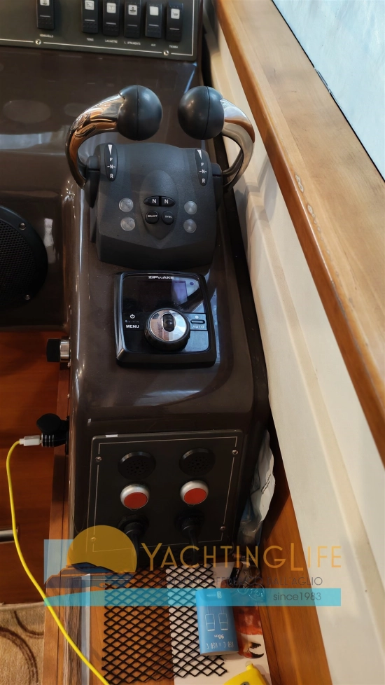 Cantieri Estensi 420 GOLDSTAR FLY de segunda mano en venta