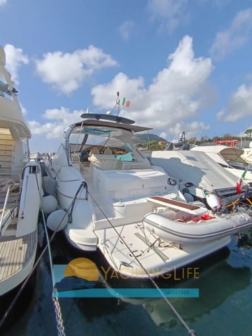 Cruisers Yachts 5470 Express usata in vendita