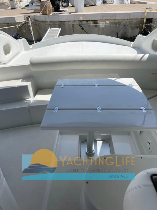 Pershing 37 usata in vendita