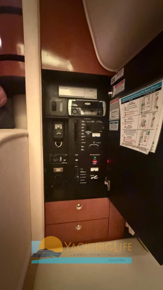 Sea Ray 335 DA usata in vendita
