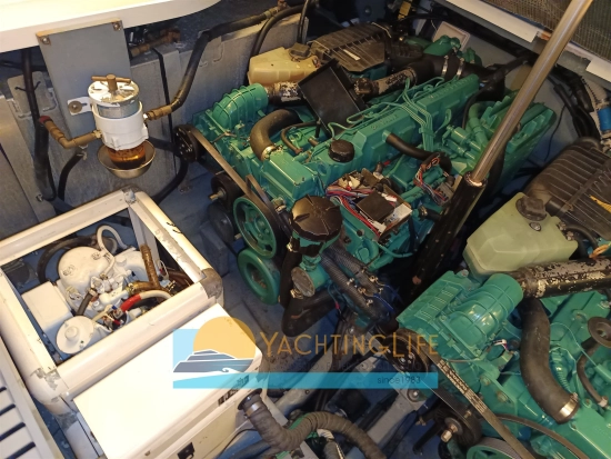 Sea Ray 335 DA usata in vendita
