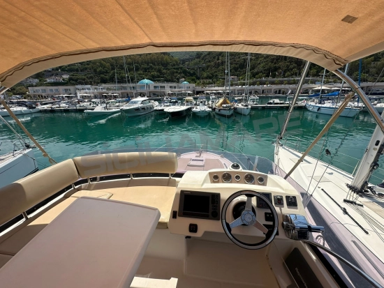 Jeanneau Prestige 39 Fly novos à venda