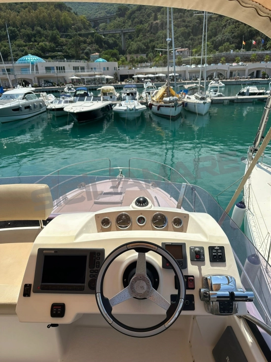 Jeanneau Prestige 39 Fly novos à venda