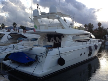 Ferretti 630 usado à venda
