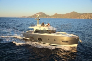 Azimut Magellano 53 usata in vendita