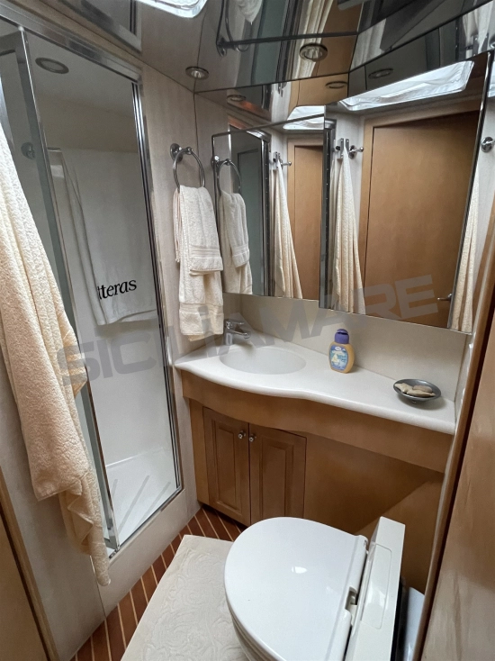Hatteras Yachts 60 Convertible de segunda mano en venta