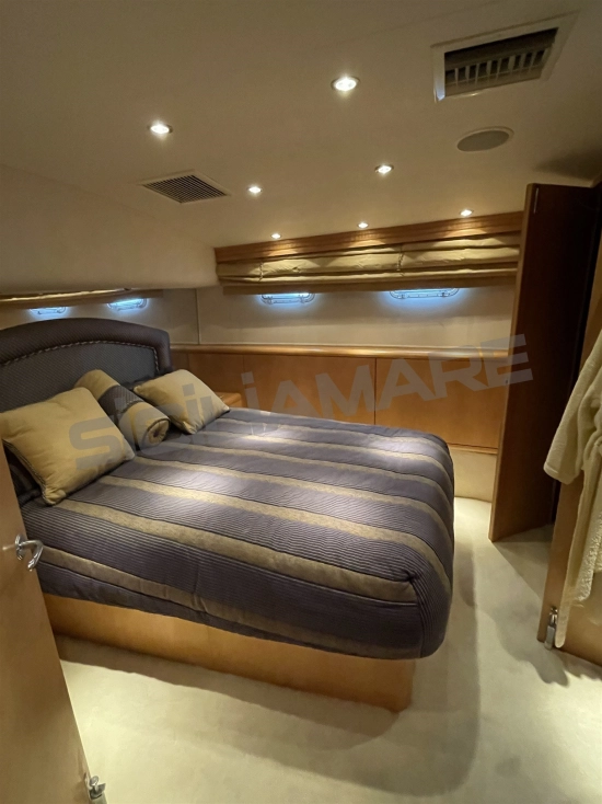 Hatteras Yachts 60 Convertible de segunda mano en venta