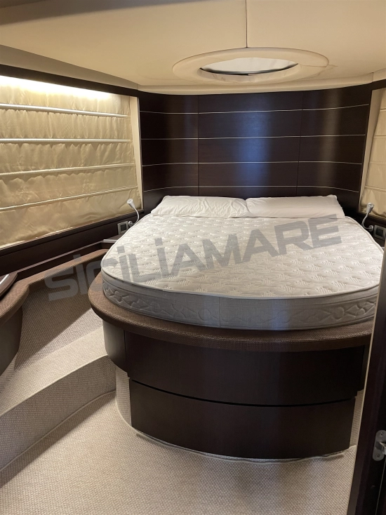 Azimut 68S usado à venda