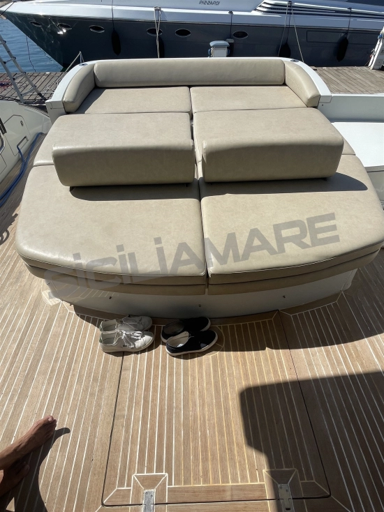 Azimut 68S usado à venda