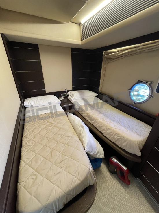 Azimut 68S usado à venda