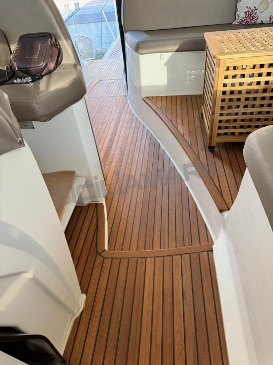 Prestige 440 S usado à venda