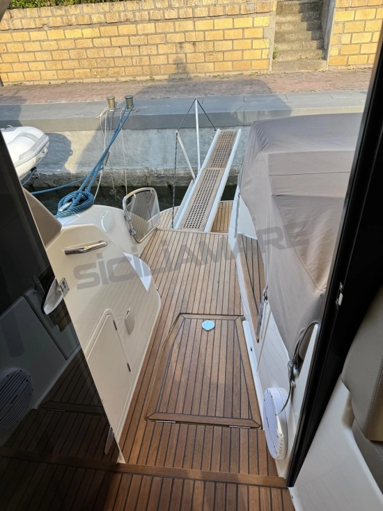 Prestige 440 S usado à venda