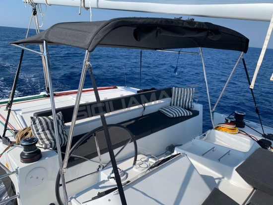 Lagoon 450 usata in vendita