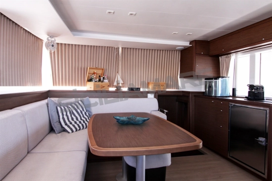 Lagoon 450 usata in vendita