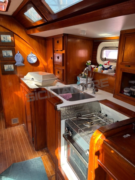 Van Den Doorn Atlantis 460 usado à venda