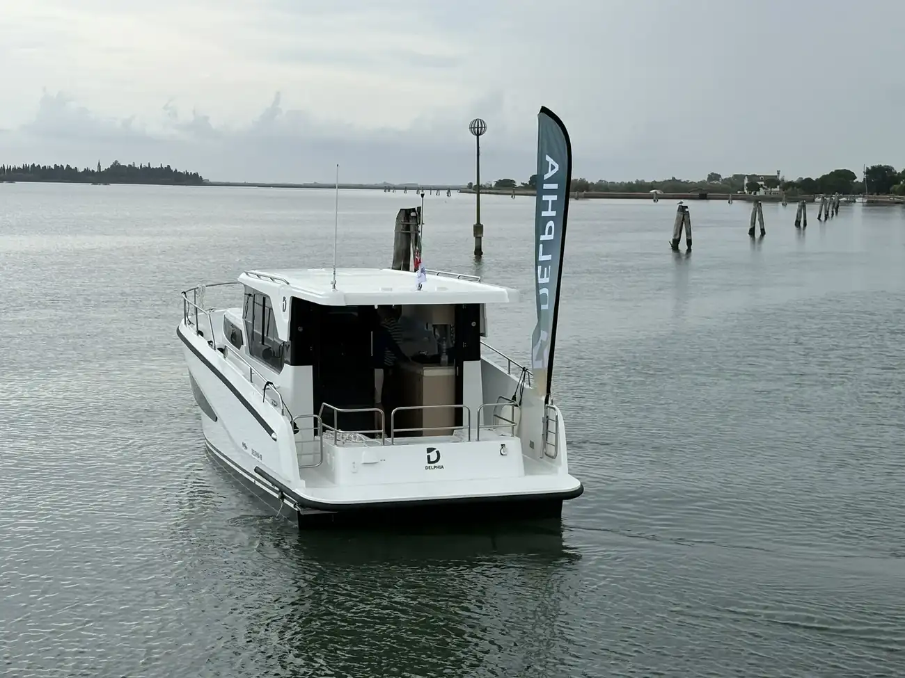 Delphia 10 Sedan nuova in vendita