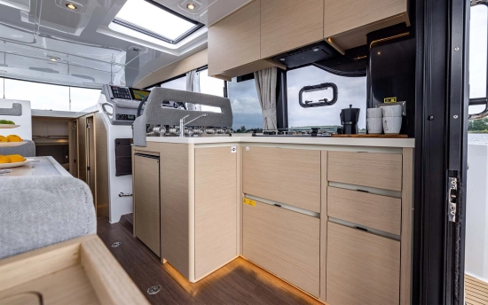 Delphia 11 Sedan nuevo en venta