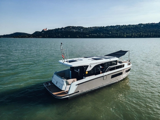 Delphia 11 Sedan nuevo en venta